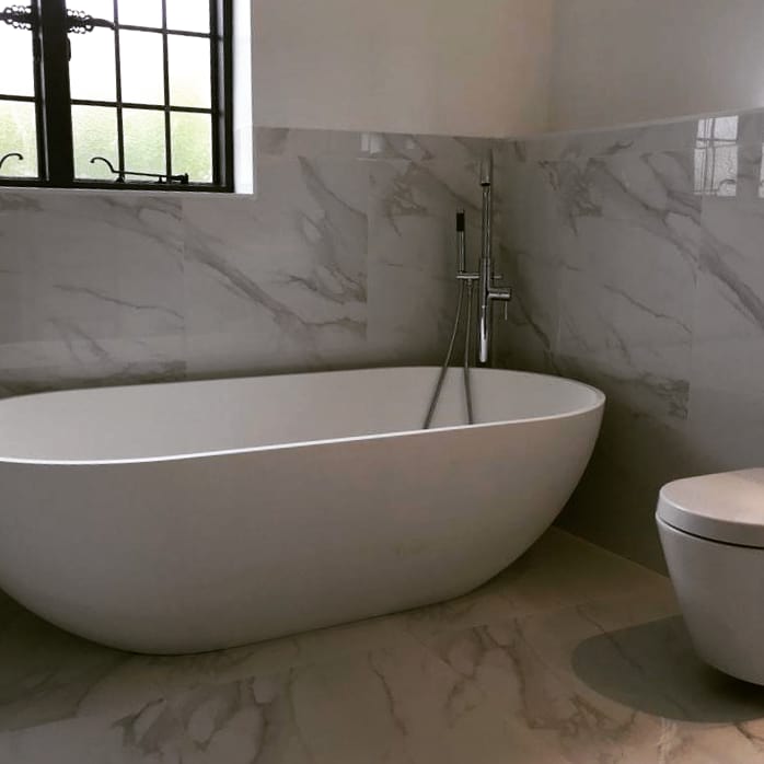 bathroom with marbles design1