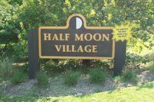 Evergreen-Manor-exterior-sign