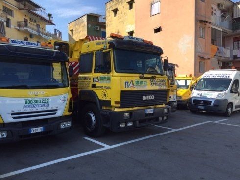 alcuni mezzi per il soccorso stradale