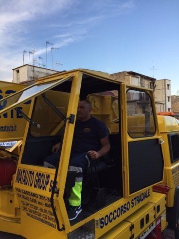 gru per il soccorso di mezzi pesanti