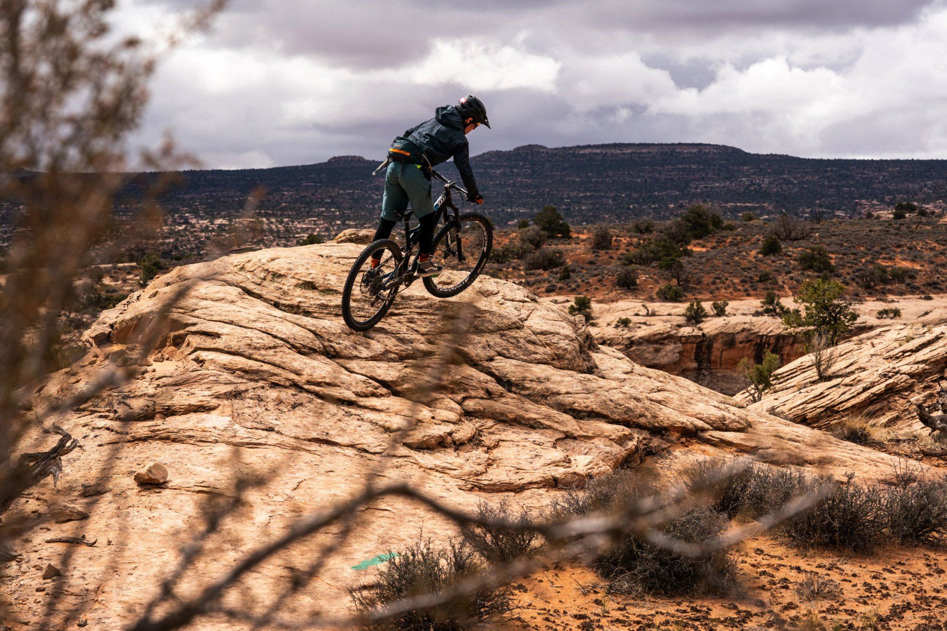 mountain biking, moab, utah, navajo rocks