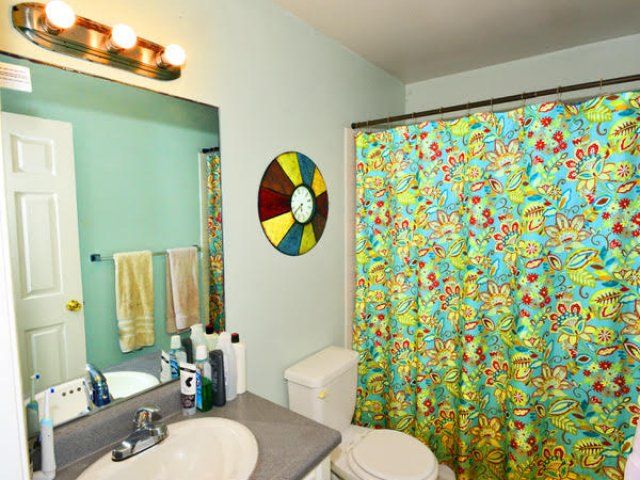 Bathroom | Ekela Avenue