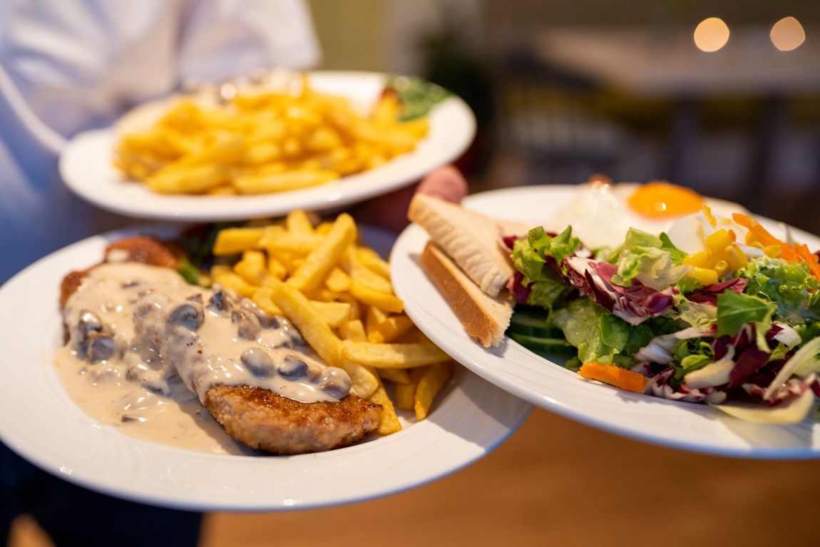 Schnitzel mit Champignonrahm