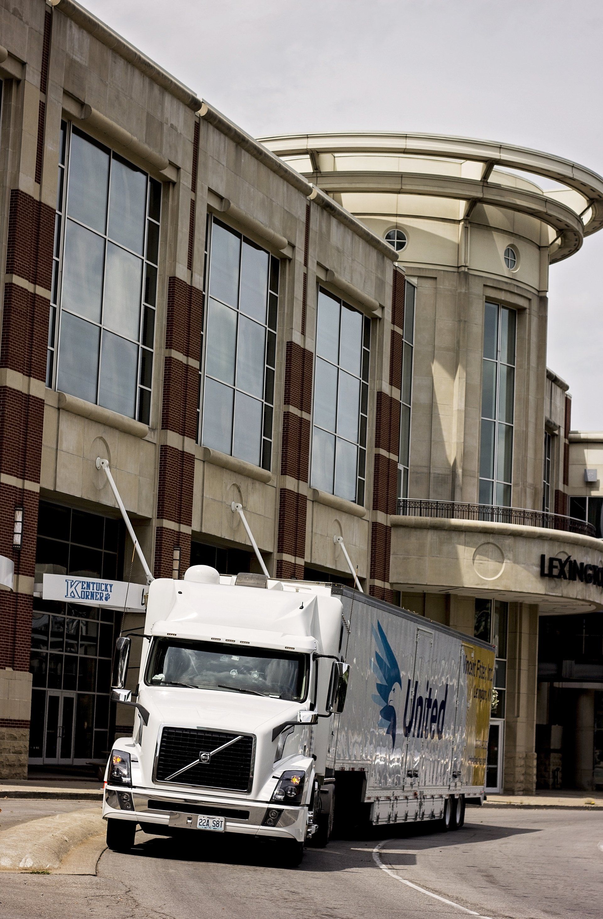 Shipping — Workers Carrying Office Cabinet In Lexington,KY Shipping — Workers Carrying Office Cabinet In Lexington,KY