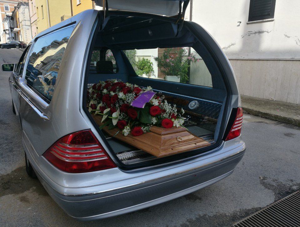 cofano funebre per trasporto in territorio nazionale