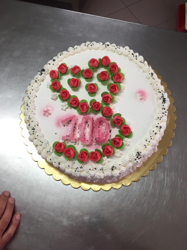 torta cuore rosso