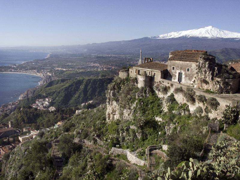 Madonna della rocca