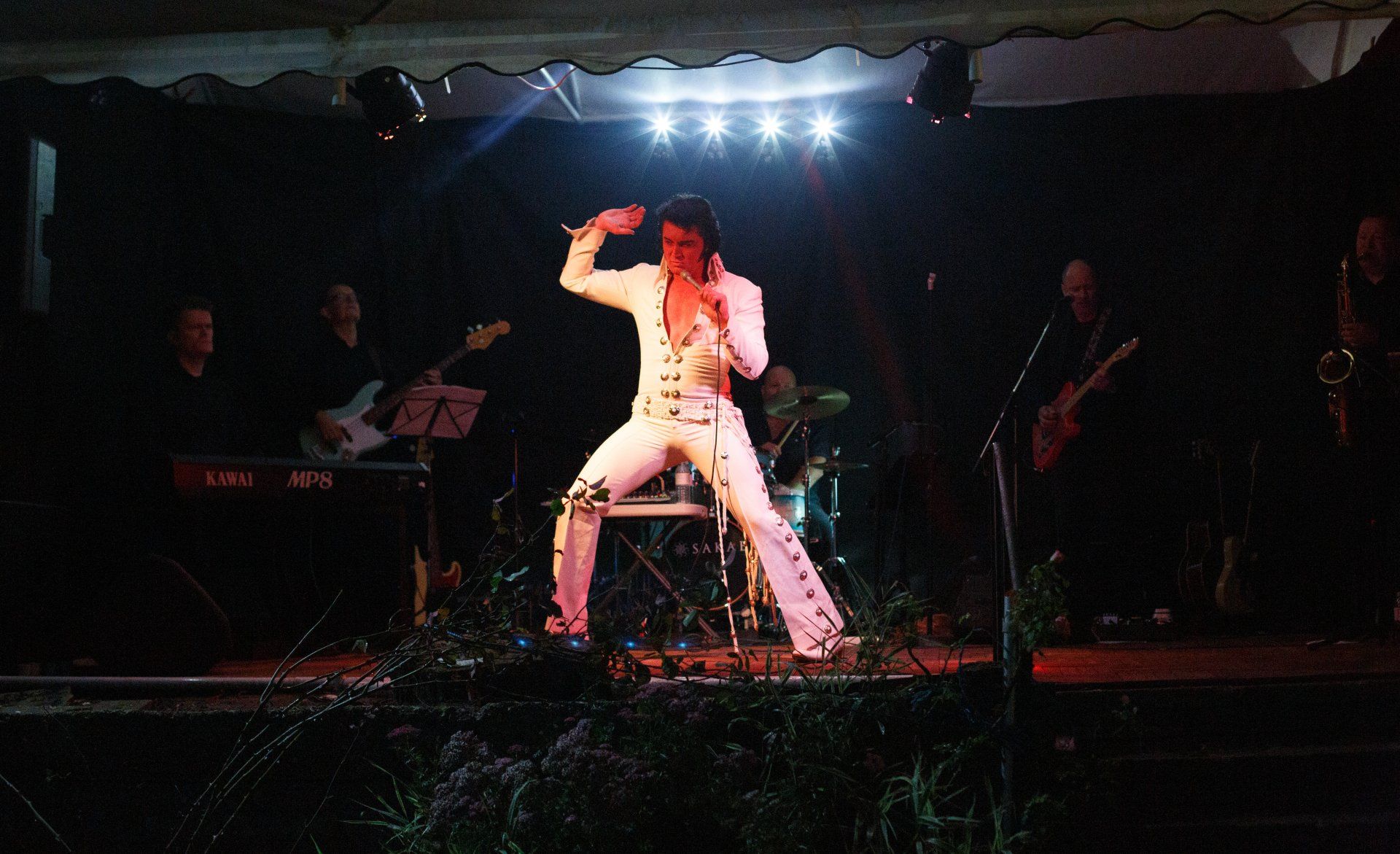 Taking Care of Elvis (Ben Portsmouth) at The Flowing Spring