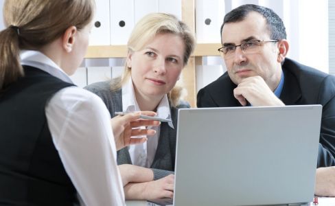Accountants advising clients in Gladstone