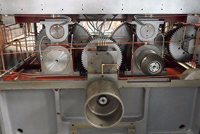 the body parts of a machinery