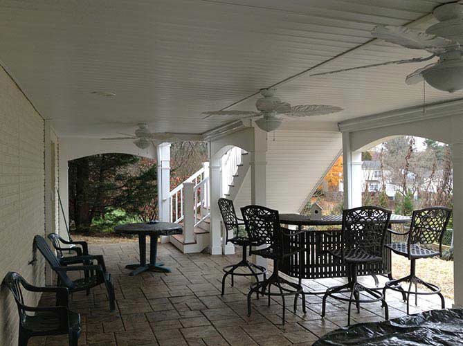Balustrade — Designed table and chairs outside the house in Woodbridge, VA