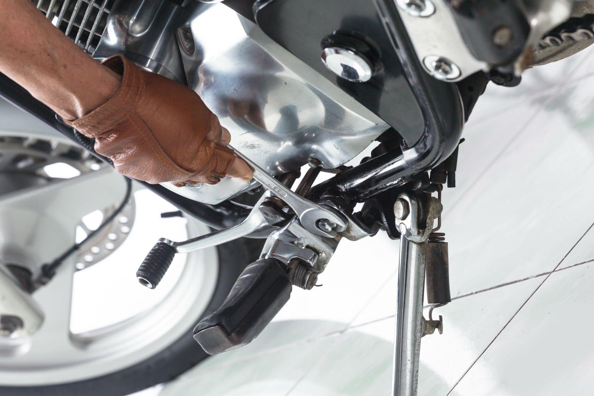 riparazione moto