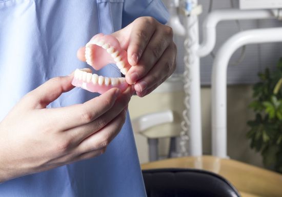 prevenzione odontoiatrica | Trattamenti odontoiatrici | Bologna | De Robertis dott. Nicola | Trattamenti odontoiatrici Bologna | Studio dentistico Bologna | Dentista Bologna | Odontoiatria Bologna | 