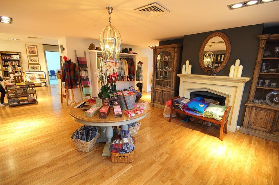 Shop sittingroom
