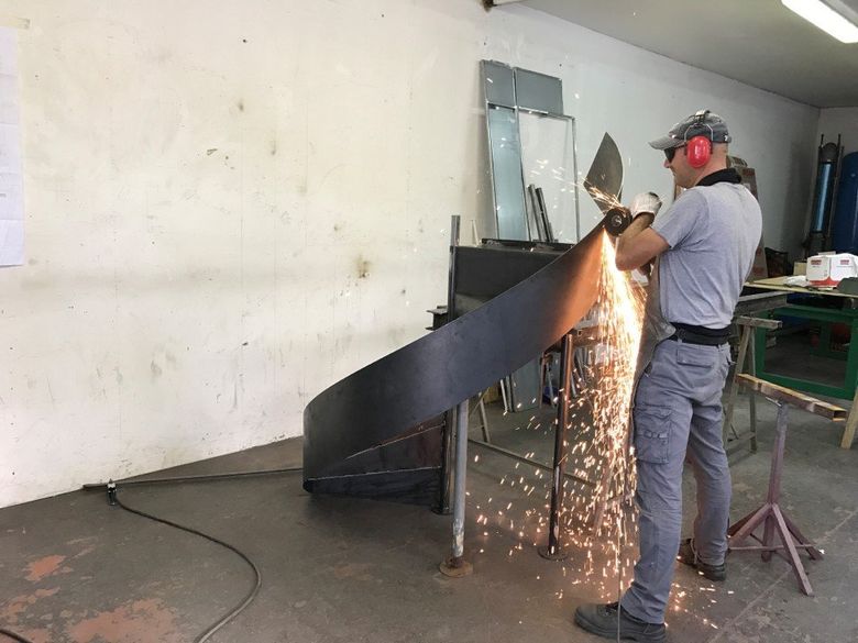 Lavorazione di arredamento in ferro