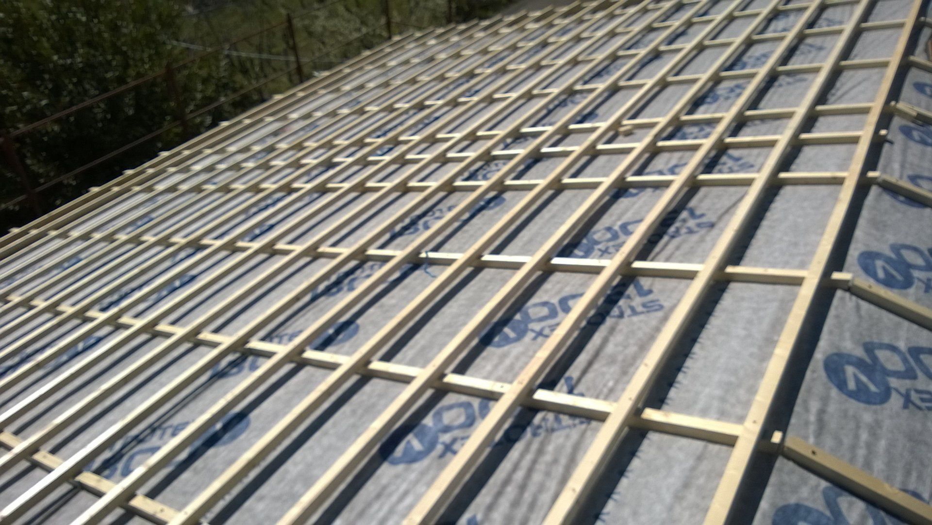 assi di legno per struttura tetto