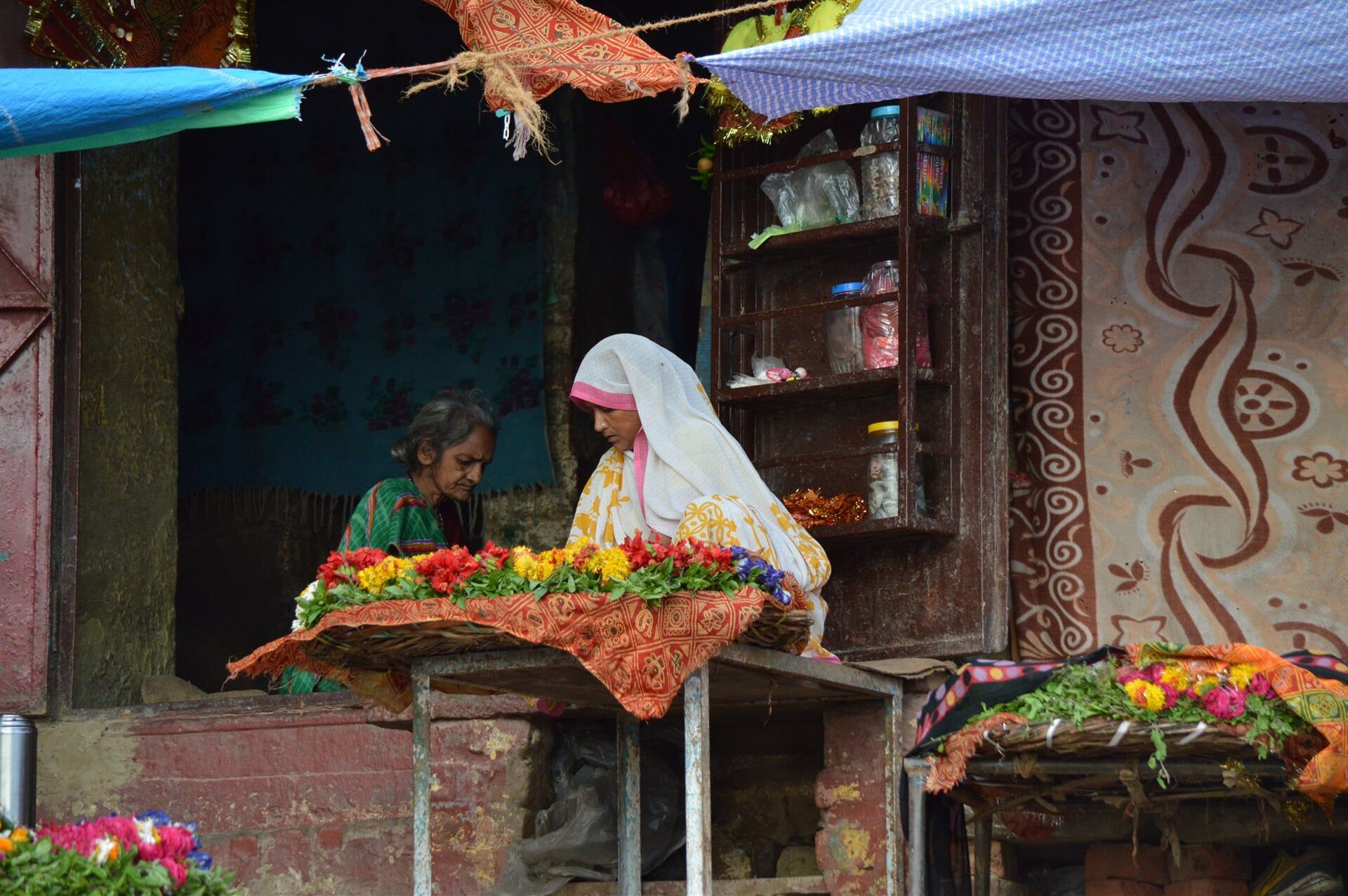 Varanasi street scenes 1