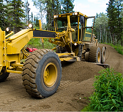 Grader_Resurfacing_Narrow_Road