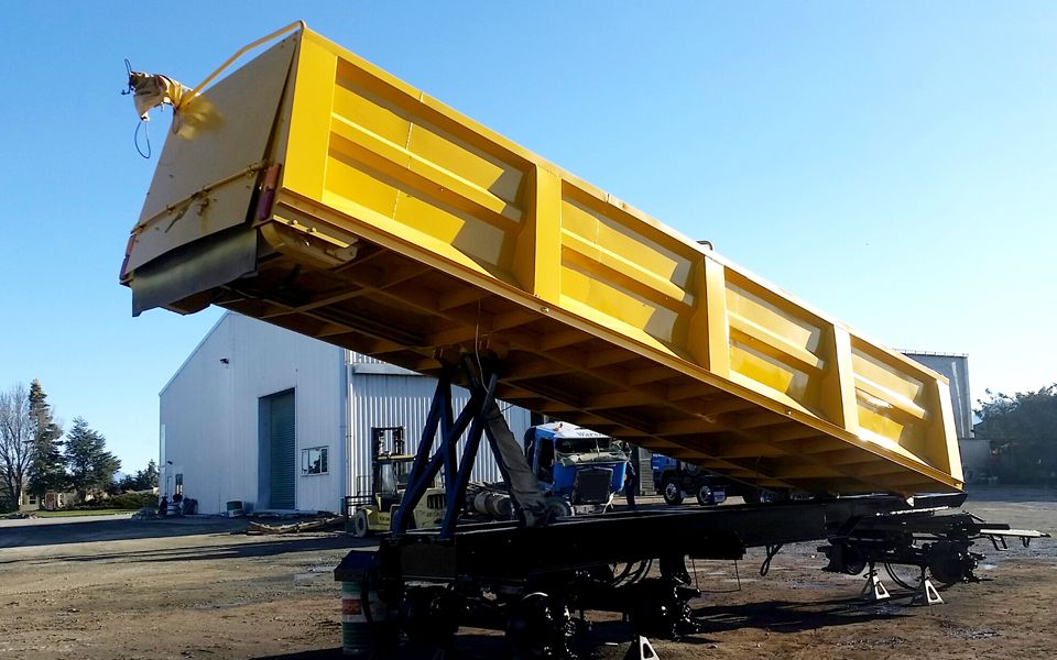 Advanced sandblasting and painting service