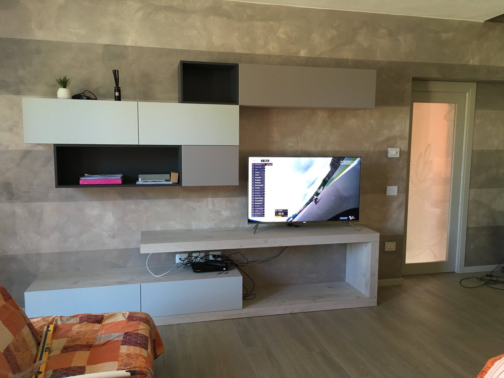 arredo soggiorno moderno laccato bianco