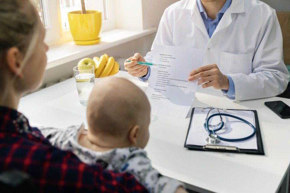 nutrizionista con piano alimentare