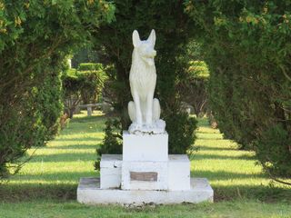URNS, CASKETS MARKERS AND MONUMENTS URNS, CASKETS, MARKERS AND MONUMENTS FOR PETS