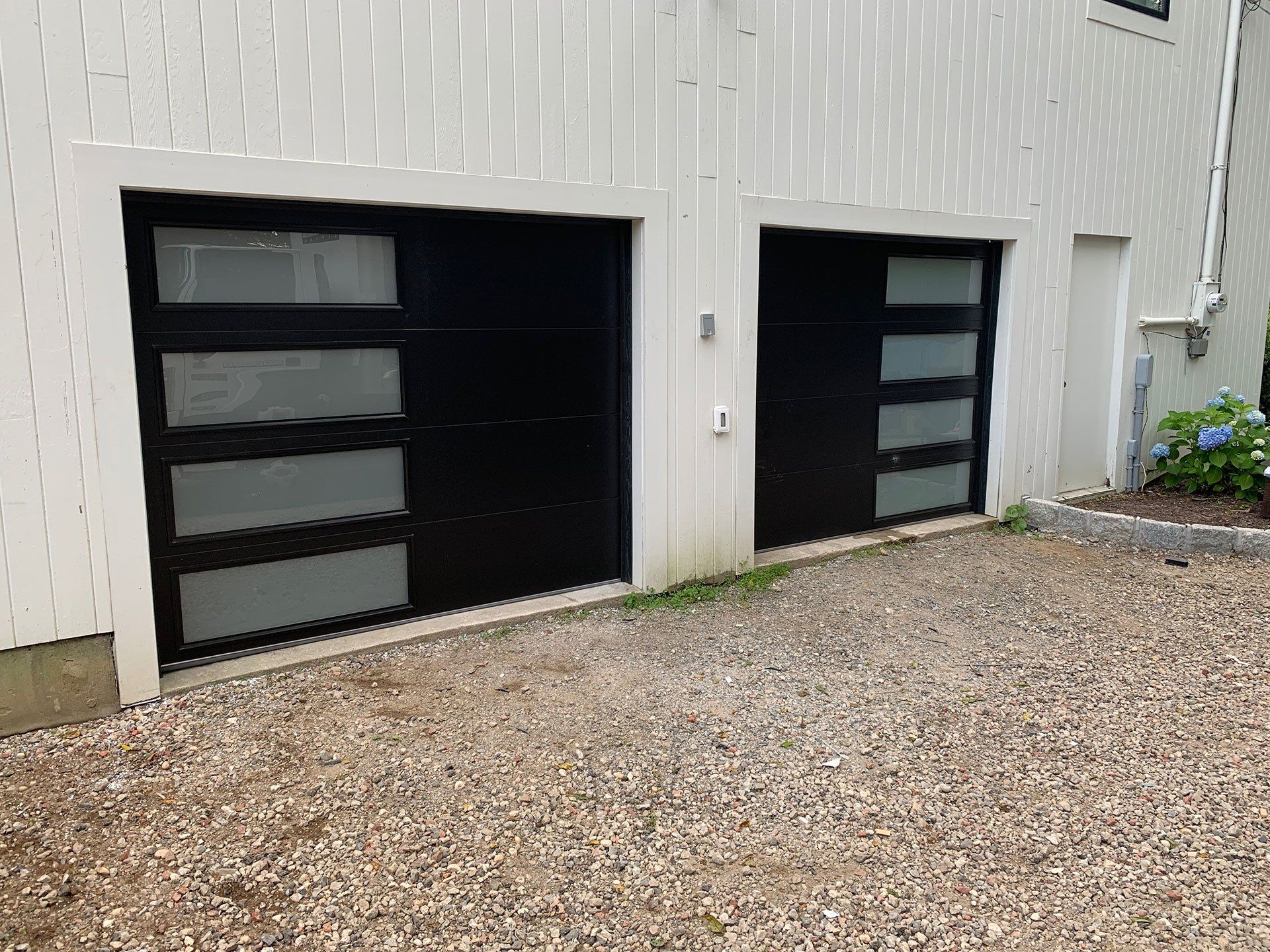 Modern Contemporary Garage Doors