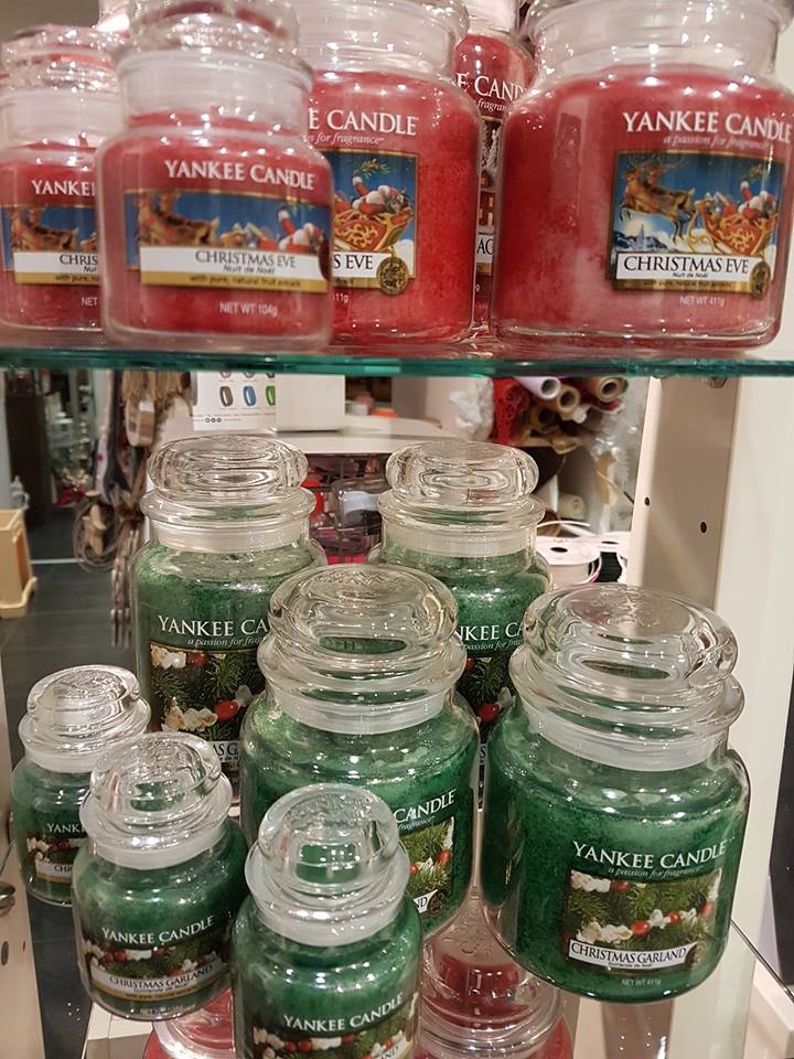 Esposizione di candele profumate 