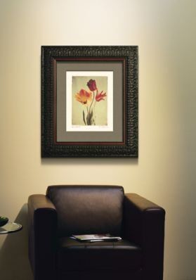 create a beautiful centerpiece at Fastframe by Wallace Gilmour's in Oak Park, IL