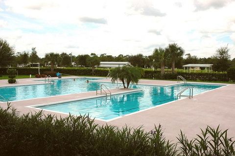 Decorative Concrete — Empty Lounge in Lakeland, FL