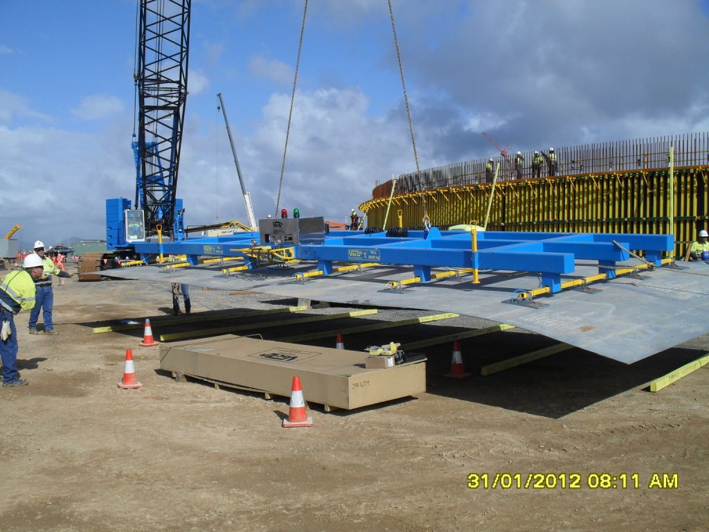 Lifting a heavy drum with one of our lifting solutions in New Zealand