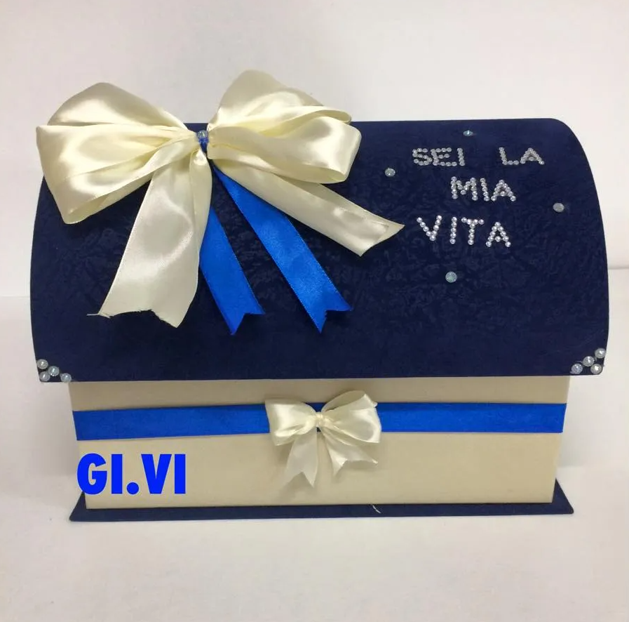 Scatola con fiocco