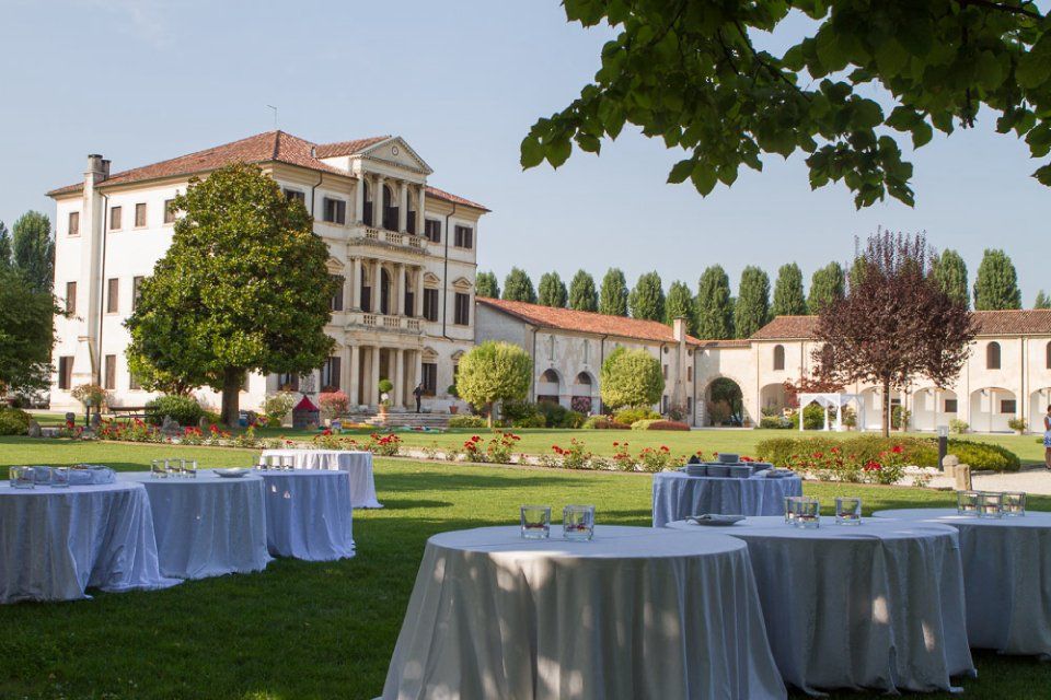 villa con parco per organizzazione di meeting ed eventi aziendali