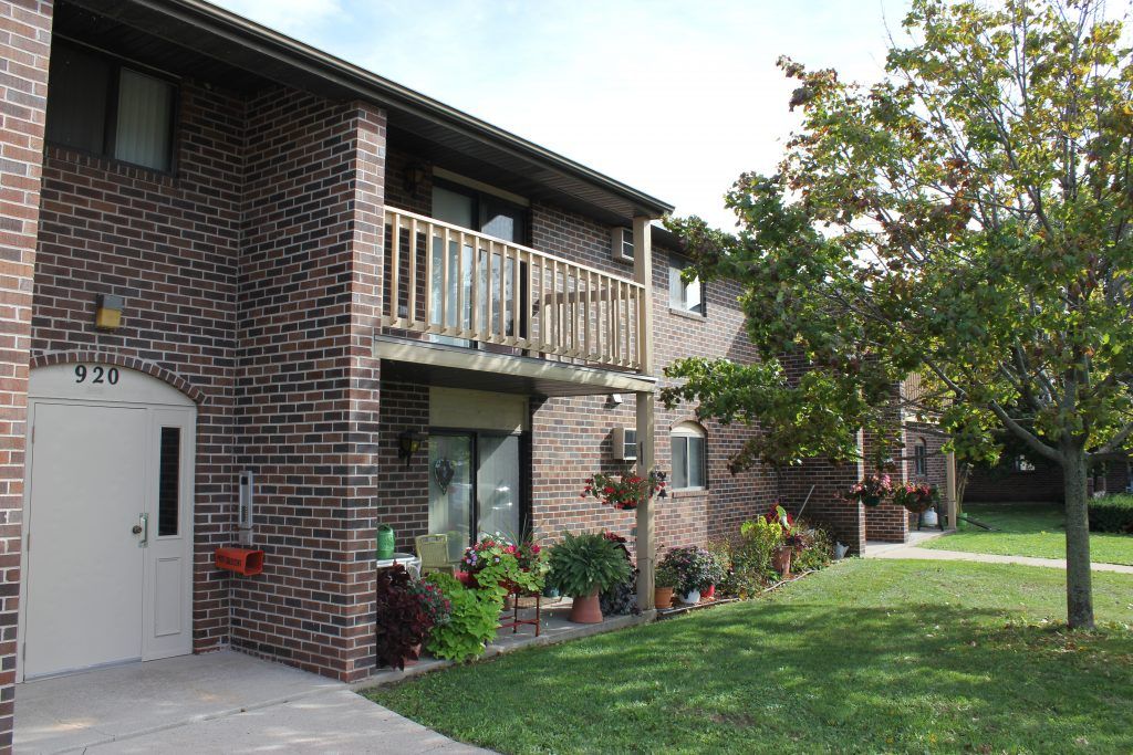 Fox Point Apartments