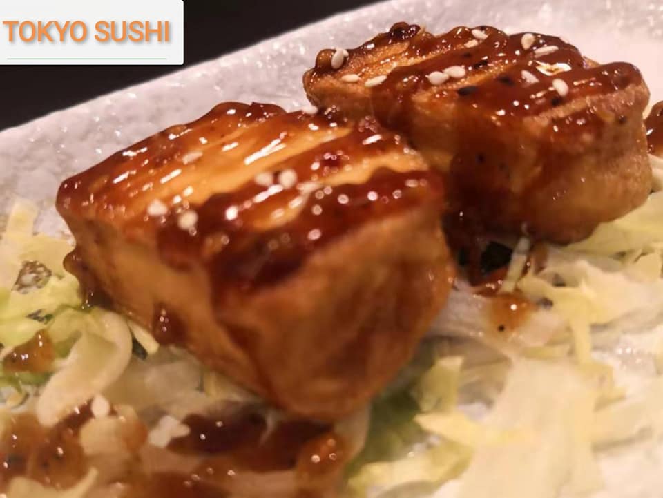 piatto con salsa teriyaki in un ristorante giapponese a Bari all you can eat