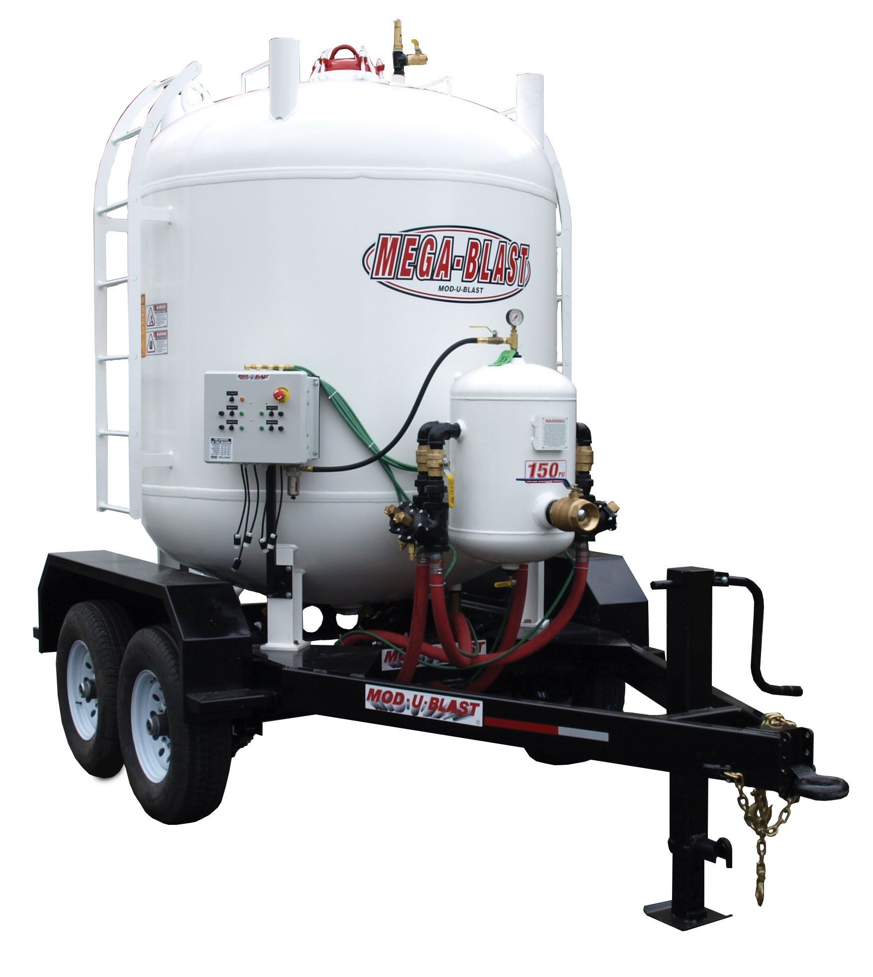 Bulk sandblasting machine on highway trailer