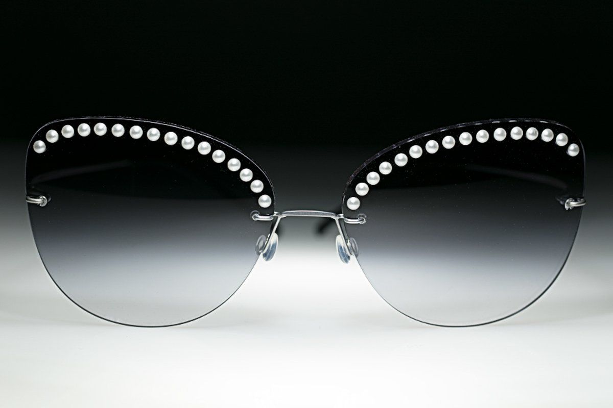 occhiali da sole personalizzati con perle e brillanti Ottica Raineri
