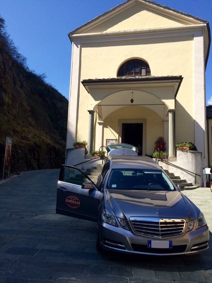 Auto disponibili per servizi funebri Gariglio a Torino