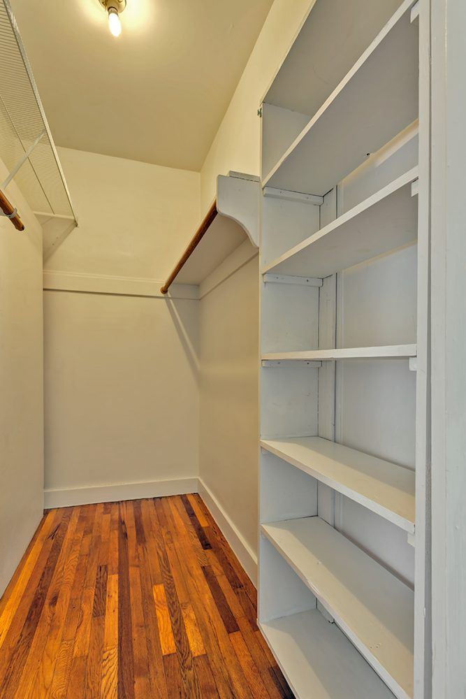 Lombard Closet
