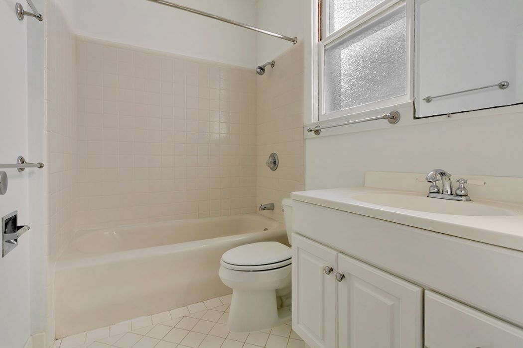 Lombard Bathroom