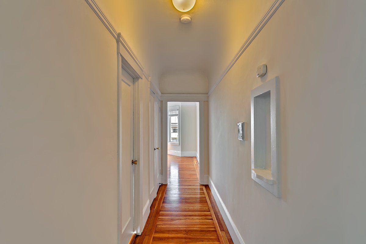 Lombard Hallway