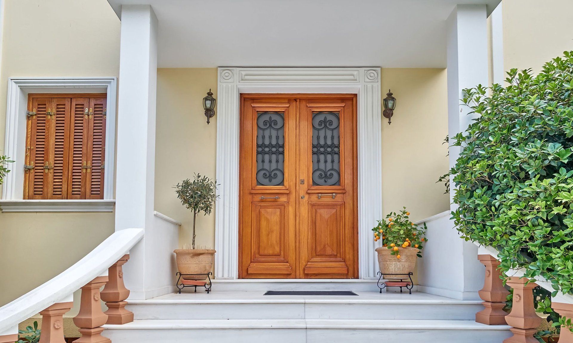 Residential and commercial doors