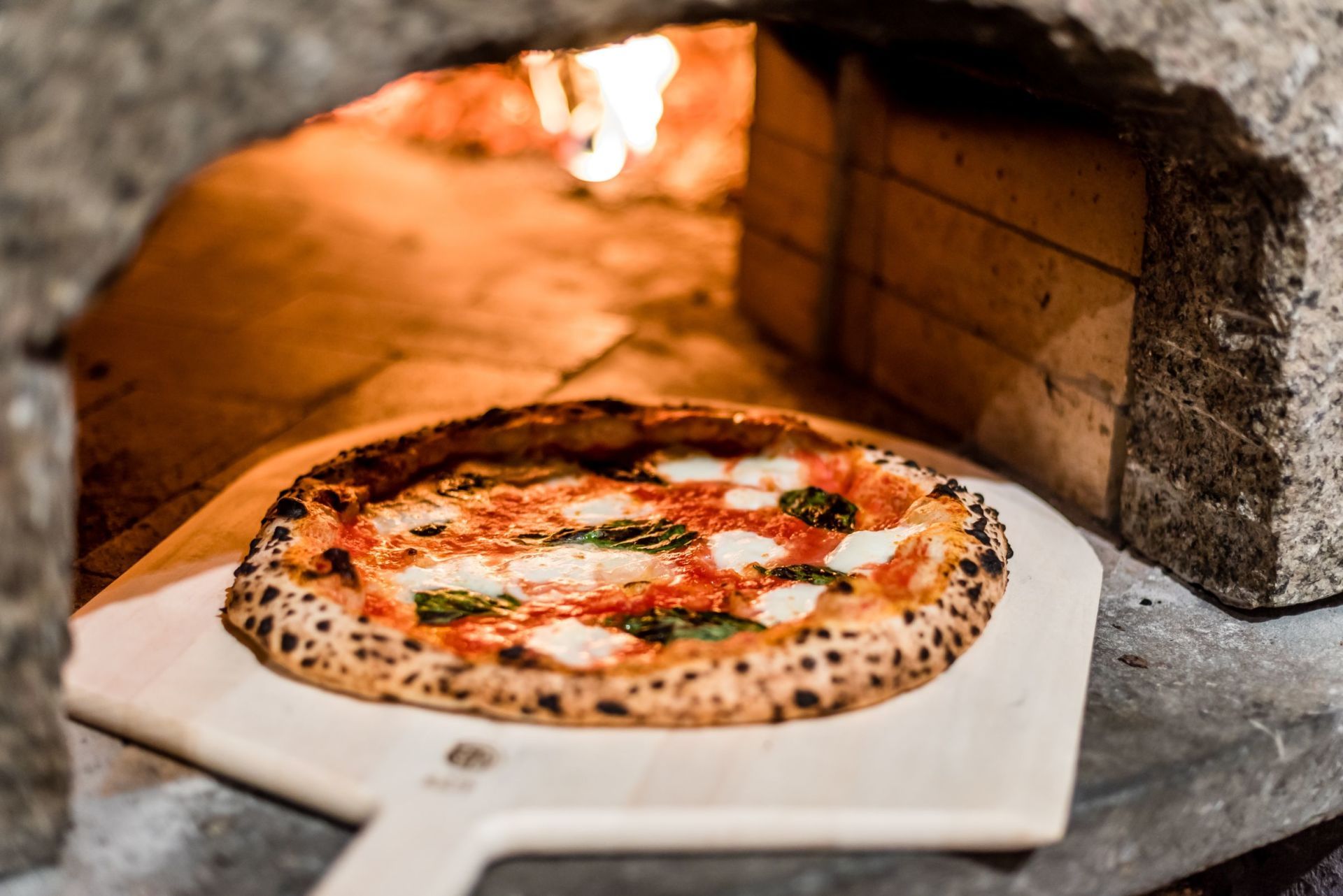 Pizzeria