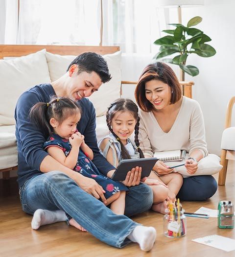 Family Bonding | Shingle Springs, CA | 49er Termite & Pest Control Family Bonding | Shingle Springs, CA | 49er Termite & Pest Control