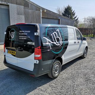 Vehicle graphics