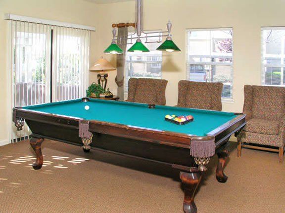 Plaza Club Apartments
