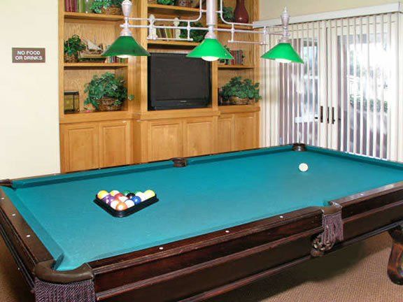 Plaza Club Apartments