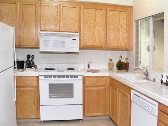 Plaza Club Apartments