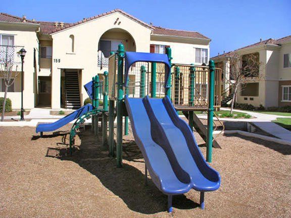 Plaza Club Apartments