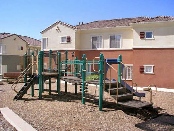 Plaza Club Apartments